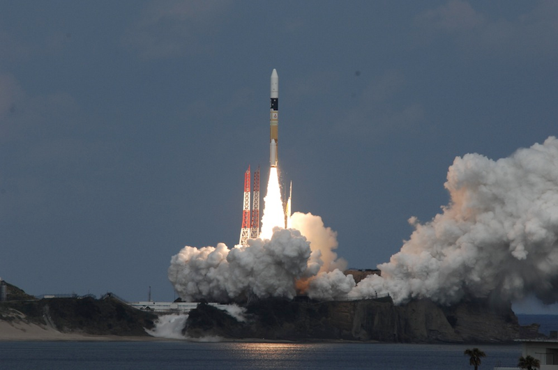 Illustration for article titled A Daring Asteroid Mission Kicks Off After Weather Delays